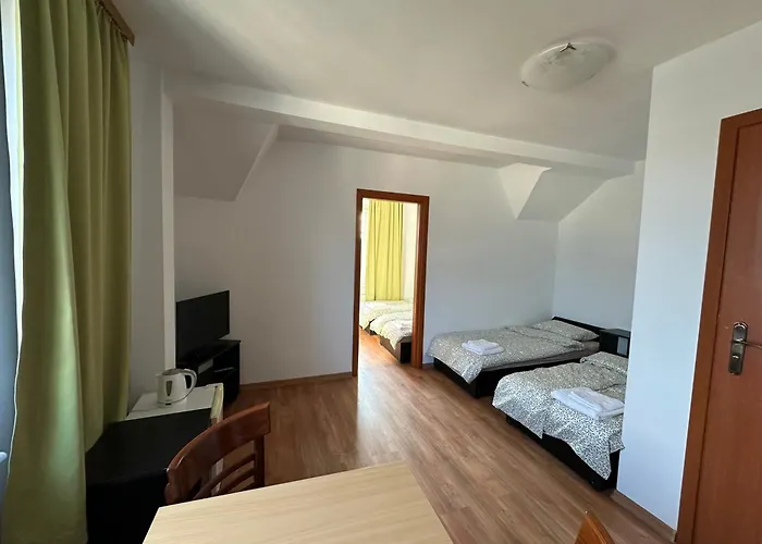 Vendégház Osrodek Wczasowy Karat