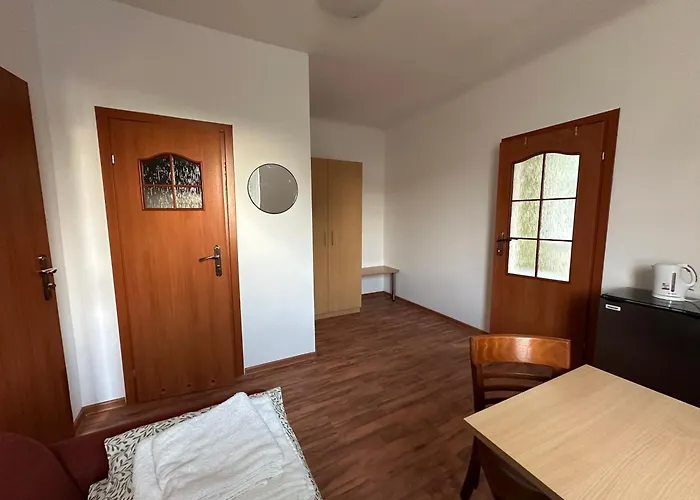 Vendégház Osrodek Wczasowy Karat